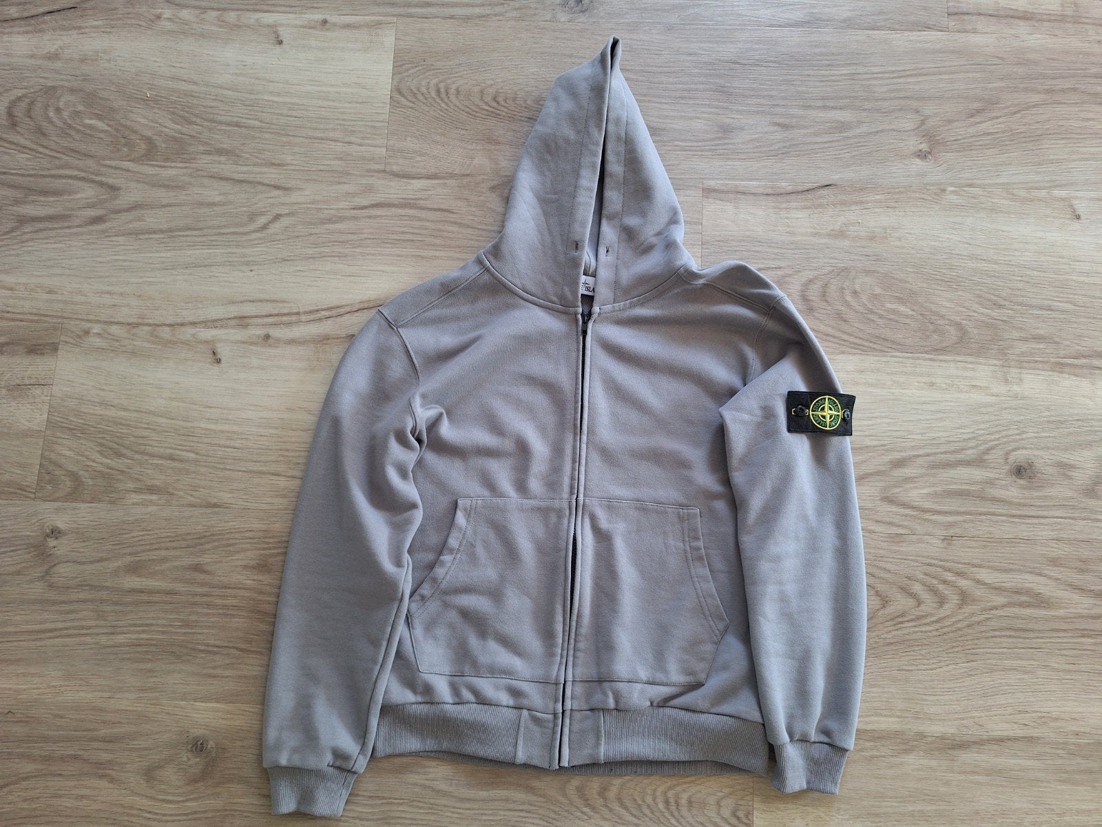 Stone Island Hoodie Maat M Nieuwstaat met Echtheidsbewijs, Maat 48/50 (M), Ophalen of Verzenden, Grijs, Stone Island