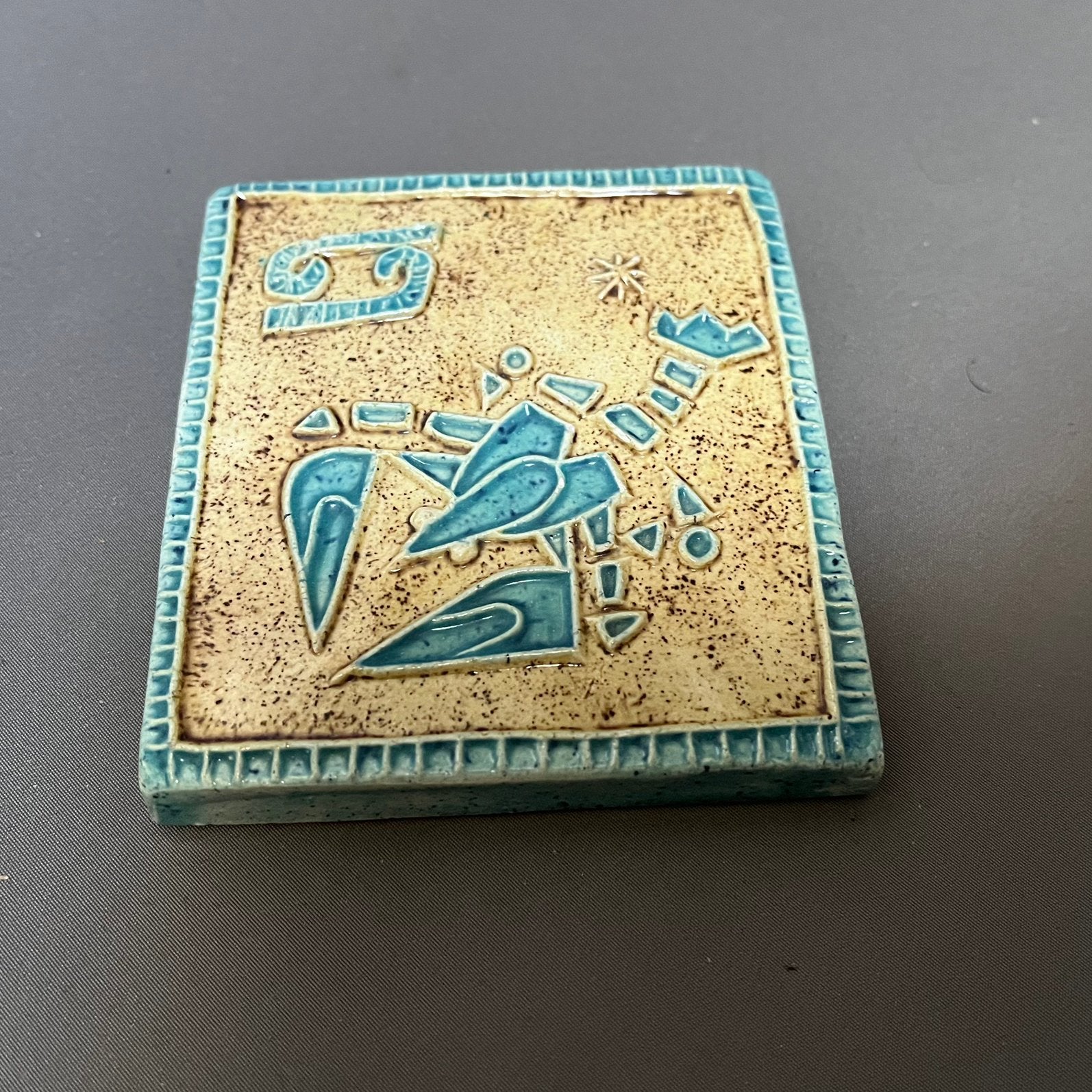 Vintage Keramische Wandtegel Sterrenbeeld Kreeft F. Tuinstra, Ophalen of Verzenden