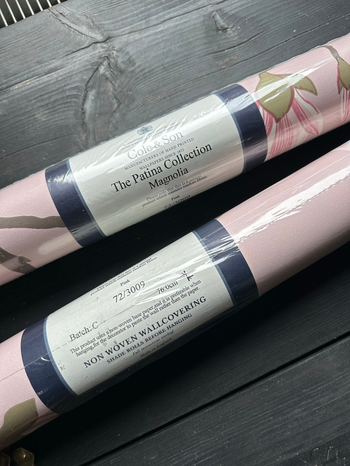 2 rollen Cole & Son Magnolia behang - PINK, Bloemen, Overige merken, Ophalen of Verzenden, Roze