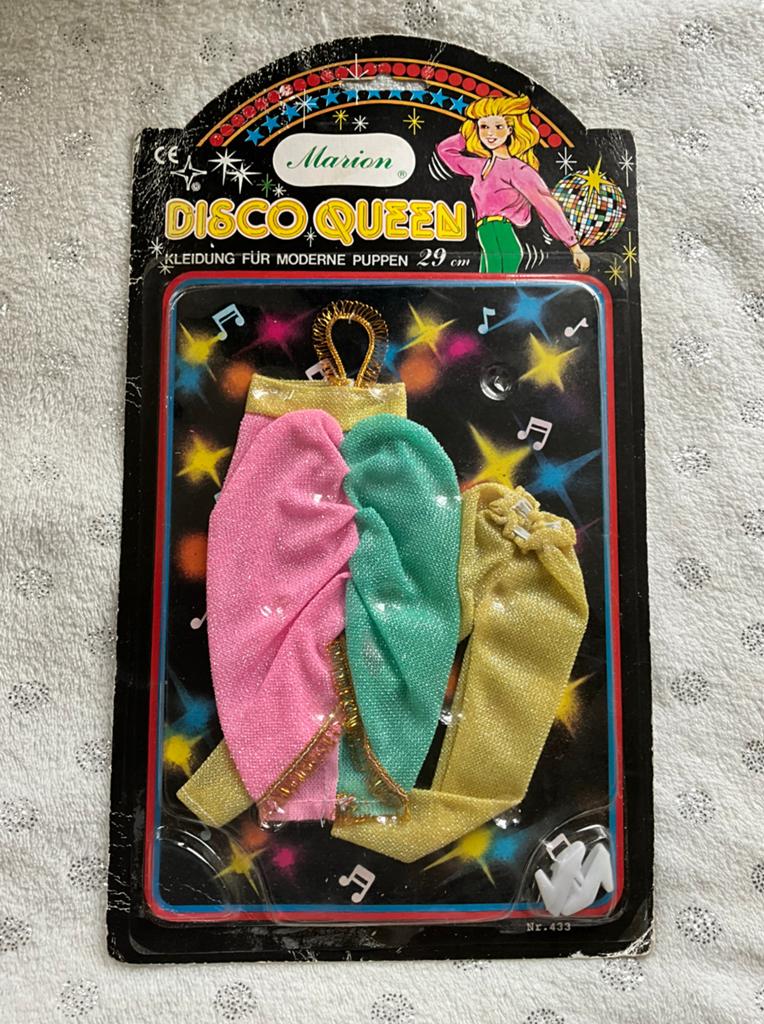 Vintage marion disco queen barbie outfit Western Germany., Verzamelen, Poppen, Ophalen of Verzenden, Nieuw