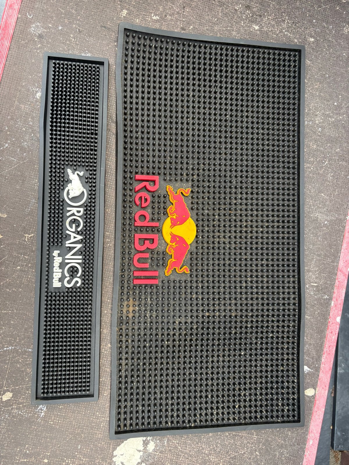 Red Bull Bar Matten Set - Organics & Klassiek, Verzamelen, Merken en Reclamevoorwerpen, Ophalen