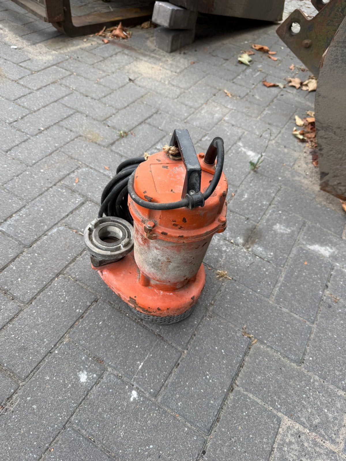 Dompelpomp, Ophalen, Zo goed als nieuw