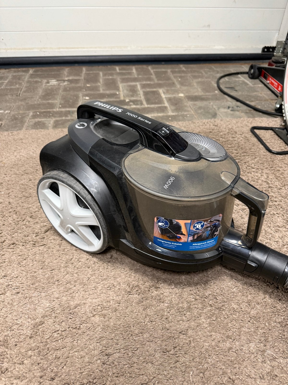 Philips stofzuiger zonder zak - Snoerbreuk, Ophalen, Philips, Niet werkend, Minder dan 1200 watt