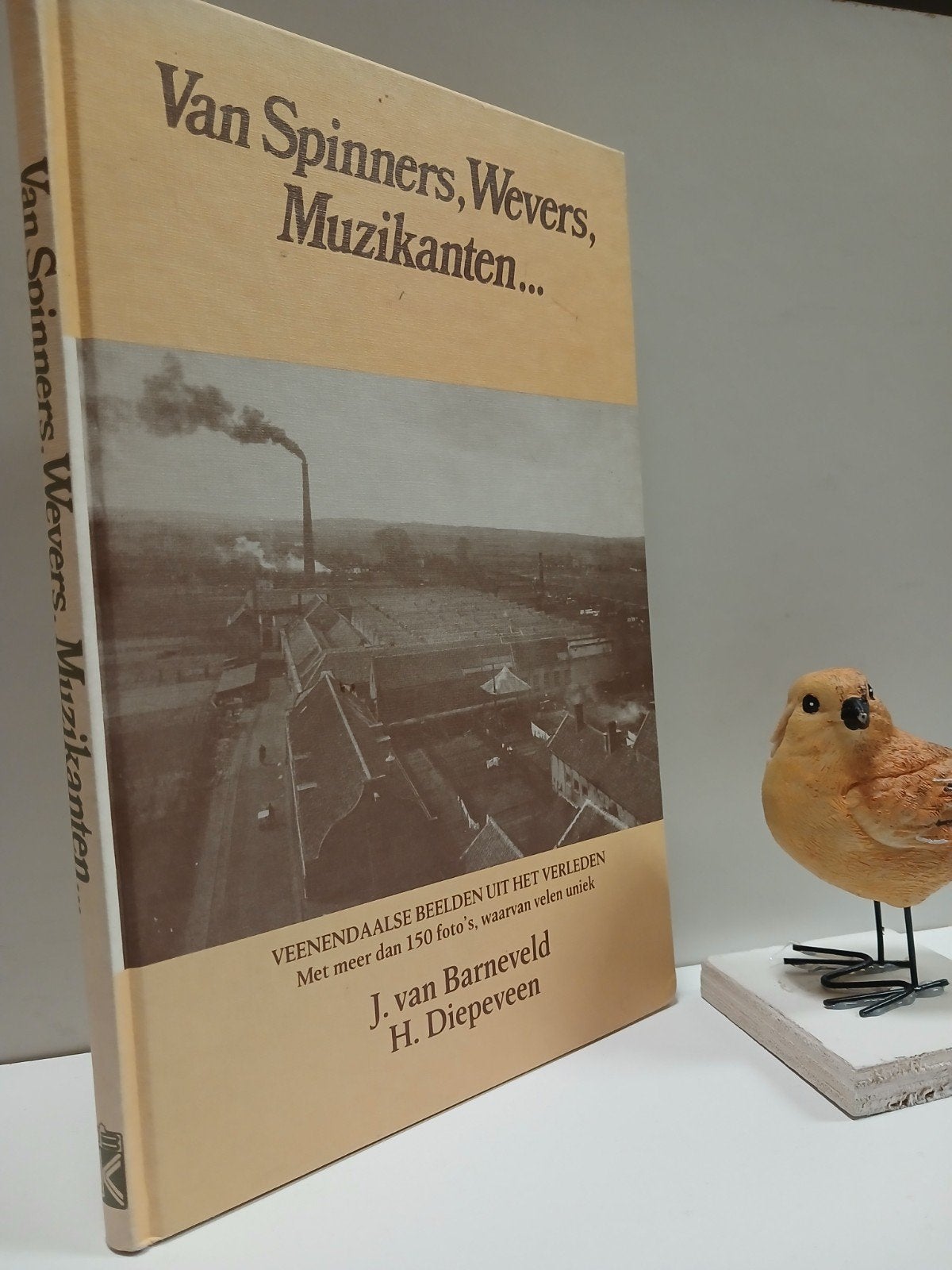 Barneveld, J. van e.a.; Van Spinners, Wevers , Muzikanten :, Ophalen of Verzenden, Gelezen