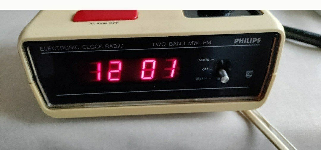 WEKKERRADIO,1960,Philips,Vintage,90AS080/00,KZ,nr.5,Crème, Witgoed en Apparatuur, Ophalen of Verzenden, Gebruikt, Digitaal