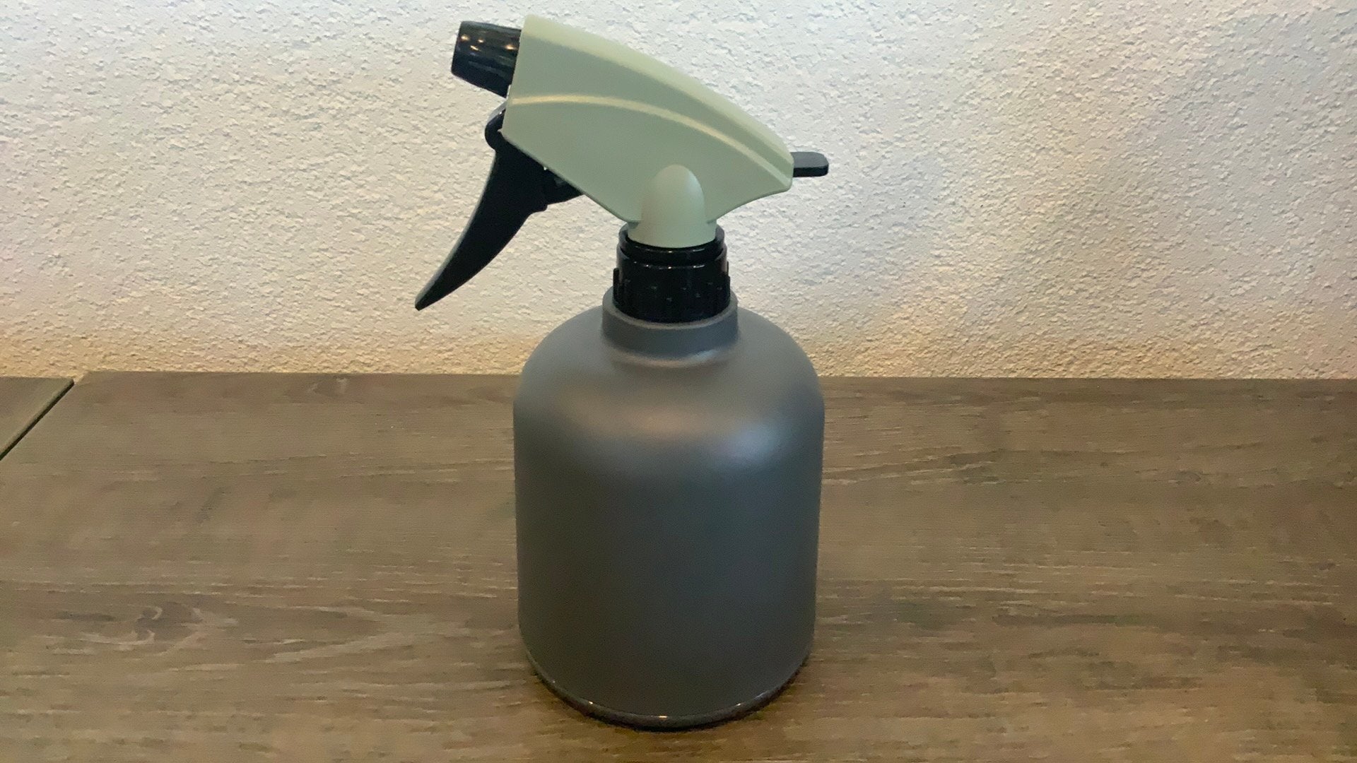 Elho plantenspuit 0,6 liter, Huis en Inrichting, Info@elho.nl, Zo goed als nieuw, Atlasstraat 11, Tilburg, Elho B.V.
