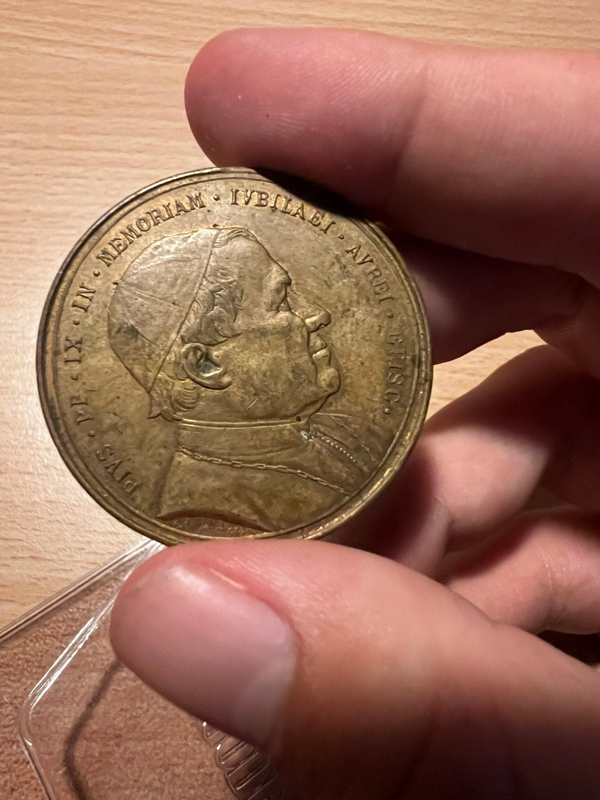 Paus Pius IX gouden jubileum herdenkingsmunt, Ophalen