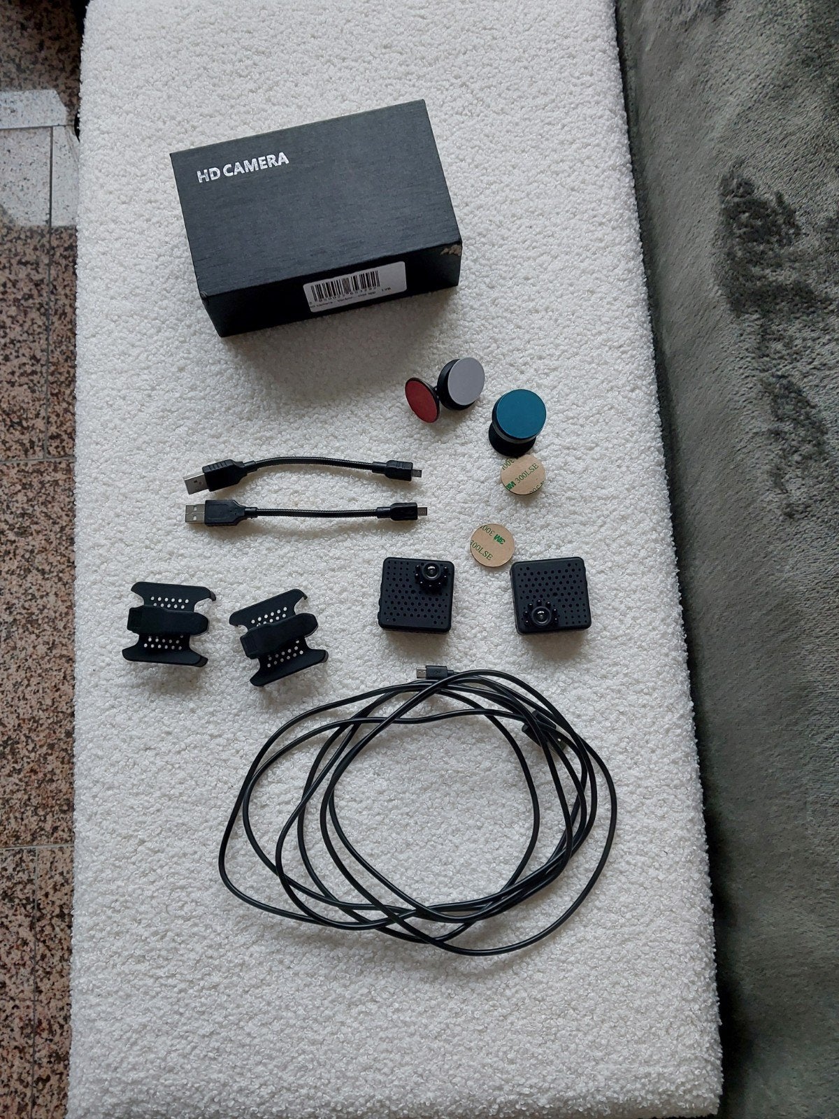 Set van 2 Mini HD Camera's met Accessoires, Ophalen of Verzenden, Zo goed als nieuw