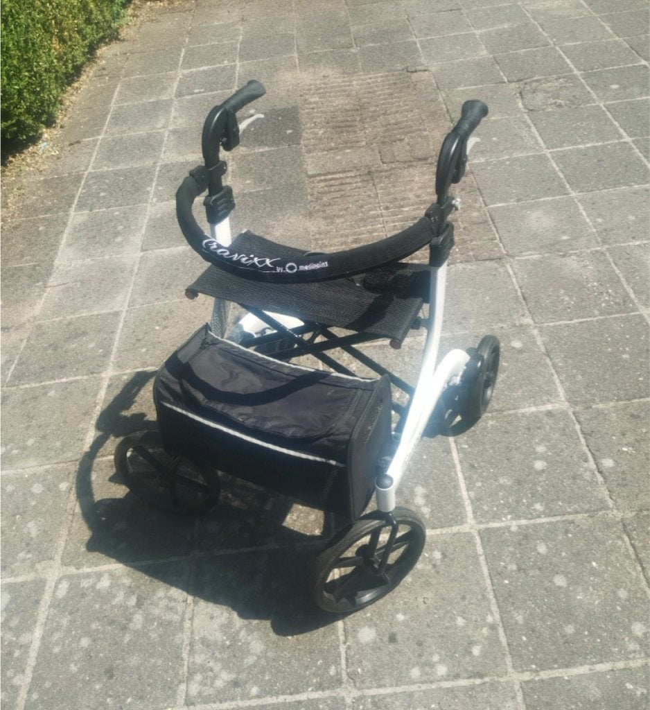 Travixx rollator, Ophalen, Opvouwbaar, Zo goed als nieuw