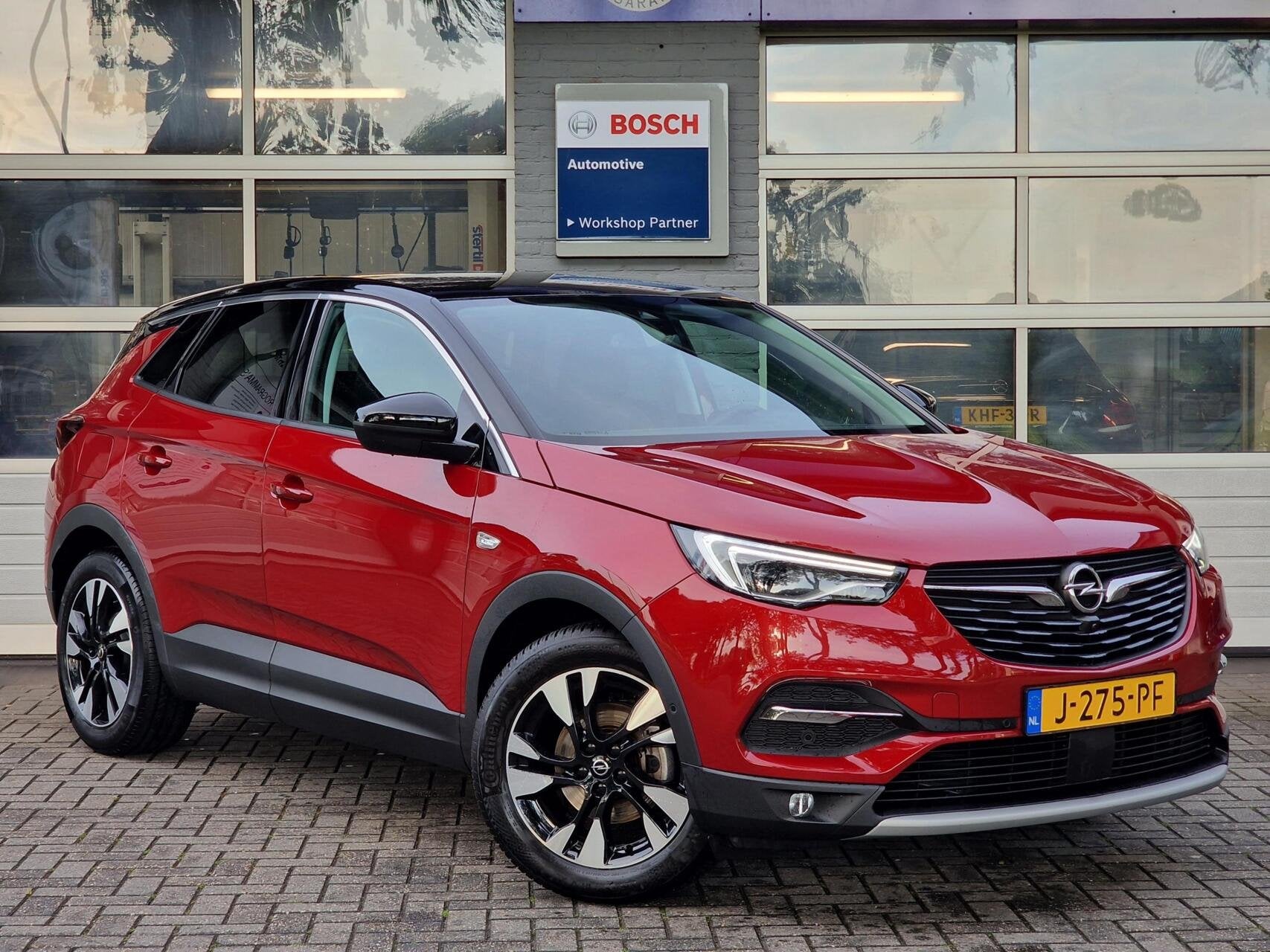 Opel Grandland X 1.2 Turbo Ultimate|Trekhaak|Clima|Carplay|c, Voorwielaandrijving, Gebruikt, 1199 cc, Met garantie (alle)