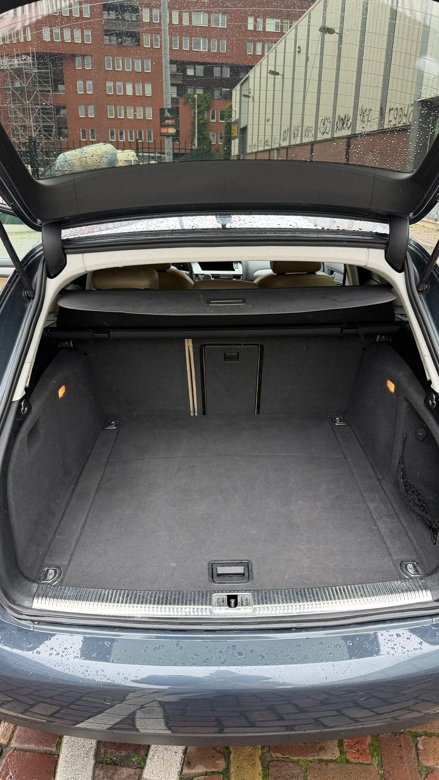 Foto 7 van Audi A4 2.0 Tfsi 132KW Avant Multitronic 2009 Grijs
