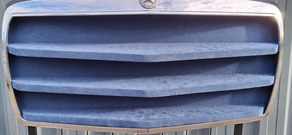 Showkast, display kast van een klassieke Mercedes grill😎, Verzamelen, Ophalen of Verzenden, Gebruikt, Auto's
