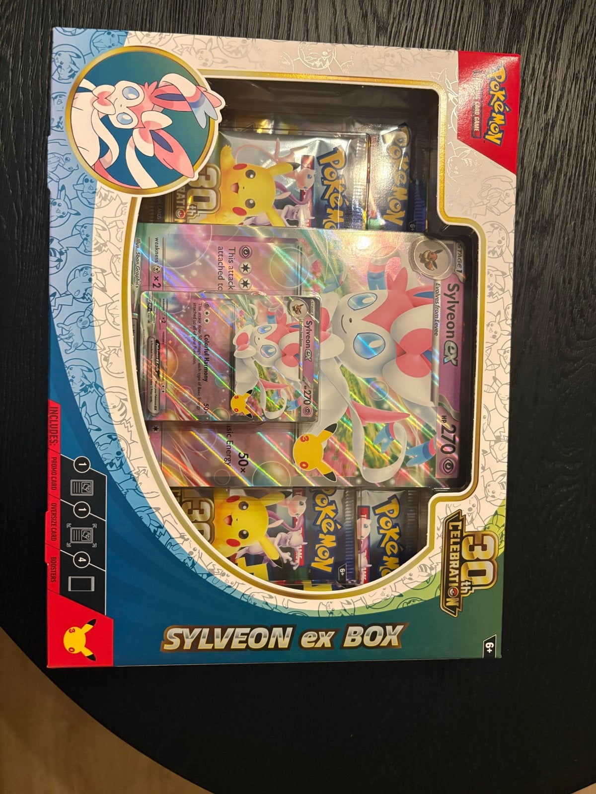 Pokémon Sylveon ex Box - Celebrations 30th Anniversary, Hobby en Vrije tijd, Ophalen of Verzenden, Nieuw, Overige typen