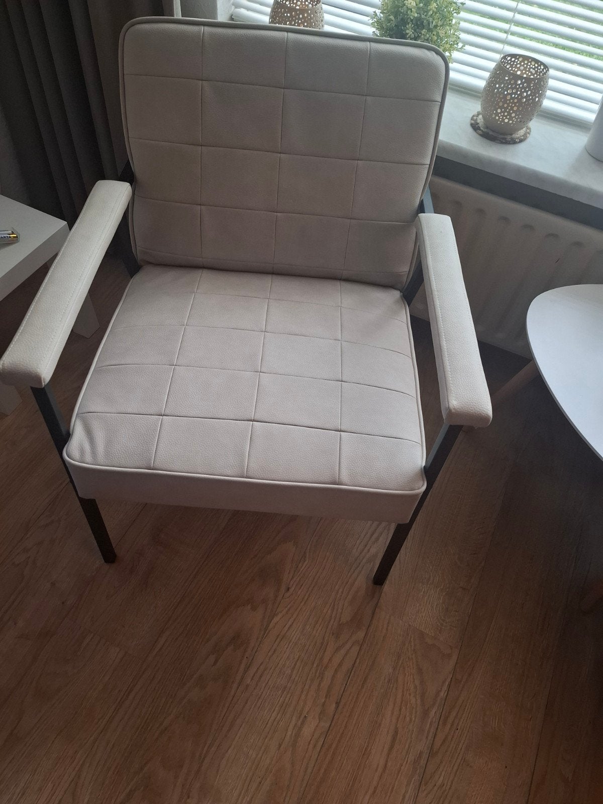 Een stoel, Ophalen of Verzenden, 75 tot 100 cm, Leer, 50 tot 75 cm