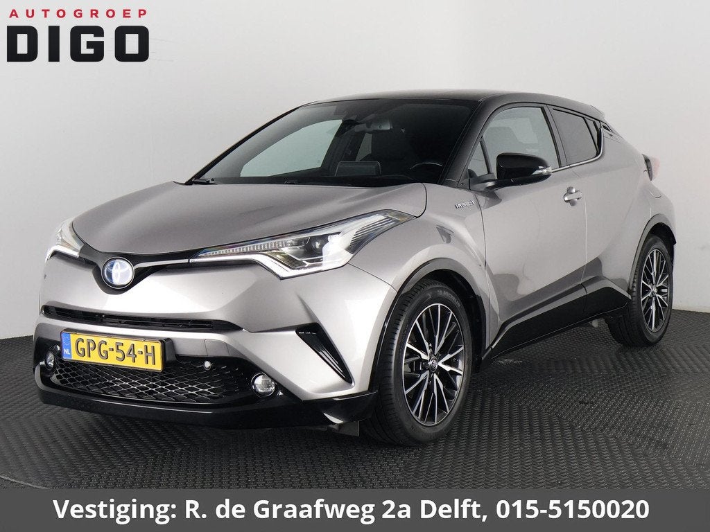 Toyota C-HR 1.8 Hybrid Executive Limited Bi-Tone | Navigatie, Stof, 4 cilinders, 122 pk, Bedrijf