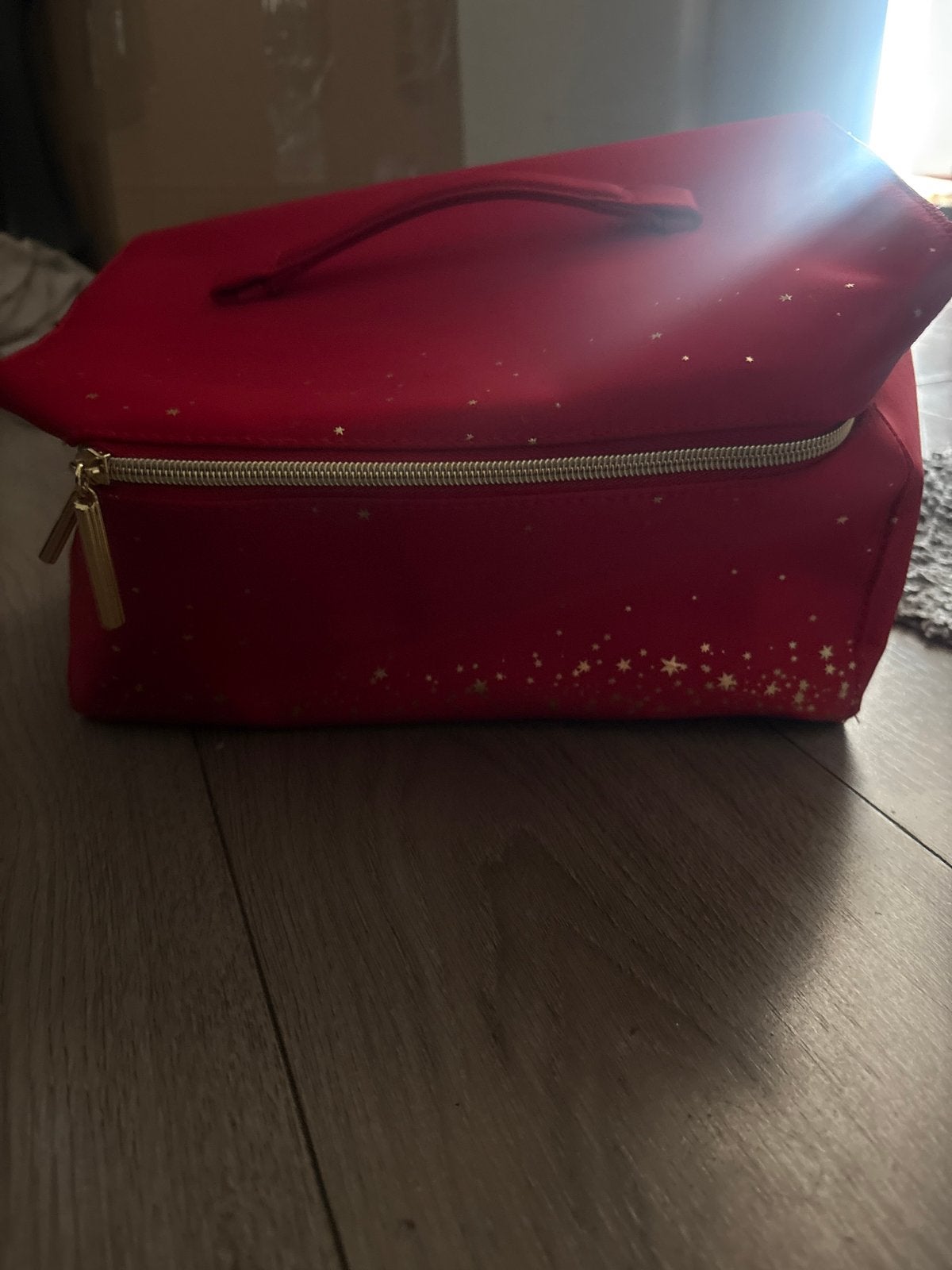 Estée Lauder Make-up/Toilettas - Rood met Gouden Sterren, Sieraden, Tassen en Uiterlijk, Toilettassen, Verzenden, Zo goed als nieuw