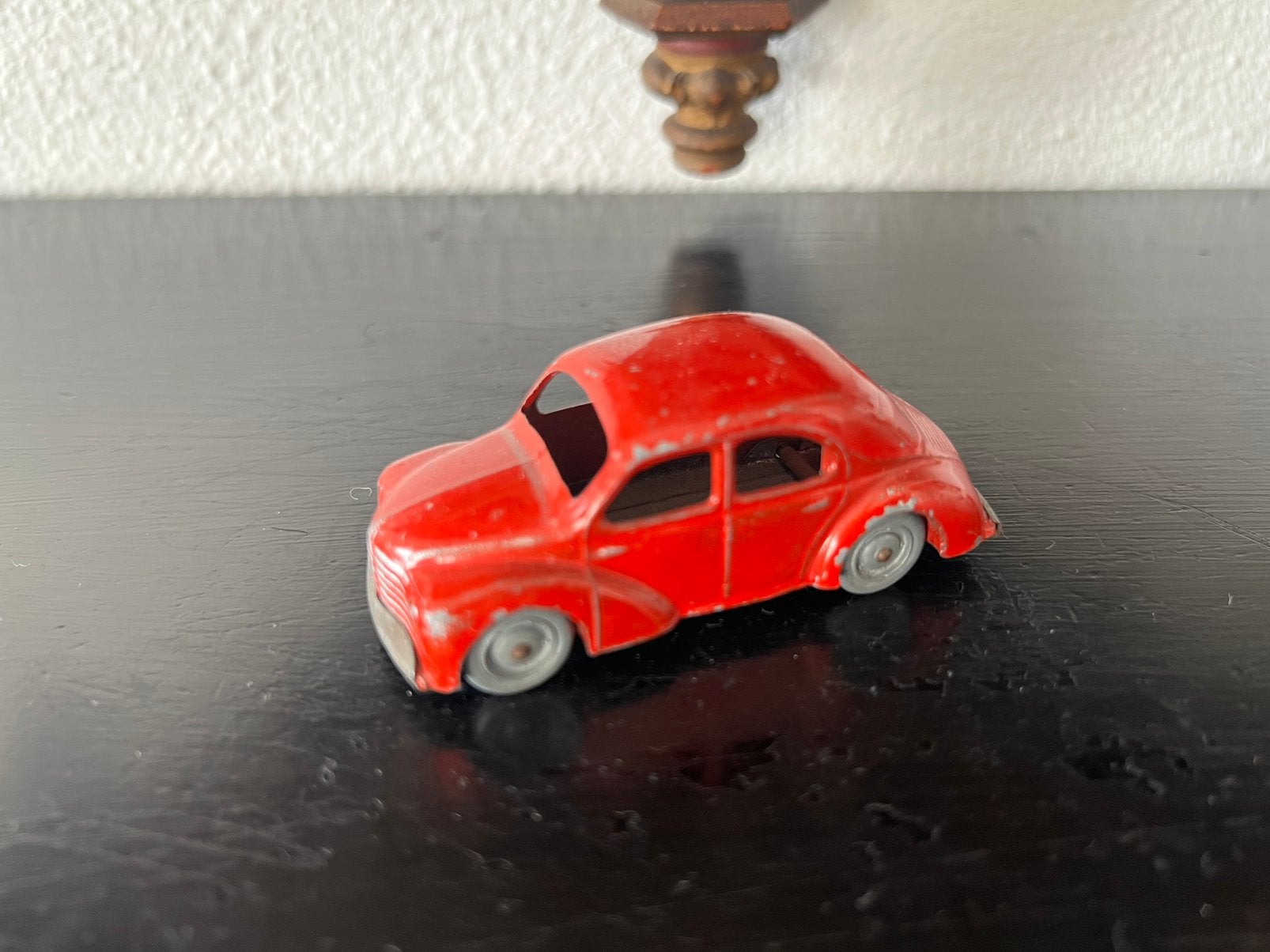 CIJ 3/48 Renault 4cv 1e versie jaren 50, Hobby en Vrije tijd, Modelauto's | 1:43, Verzenden, Zo goed als nieuw, Auto, Overige merken