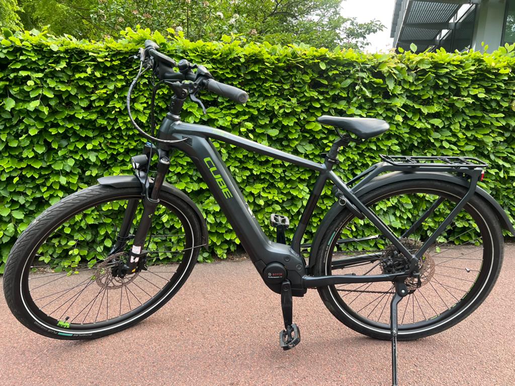 Cube Touring elektrische heren fiets Bosch middenmotor, Fietsen en Brommers, Ophalen of Verzenden, Zo goed als nieuw, Cube