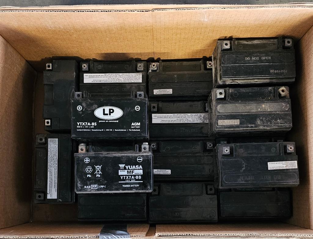 Partij gebruikte motoraccu's (LP, Yuasa YTX7A-BS), Ophalen of Verzenden, Gebruikt