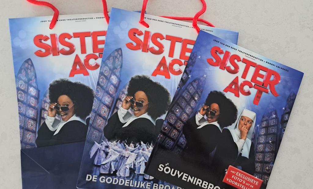 Souvenir brochure van Sister Act musical., Verzamelen, Ophalen of Verzenden, Nieuw, Boek, Tijdschrift of Artikel