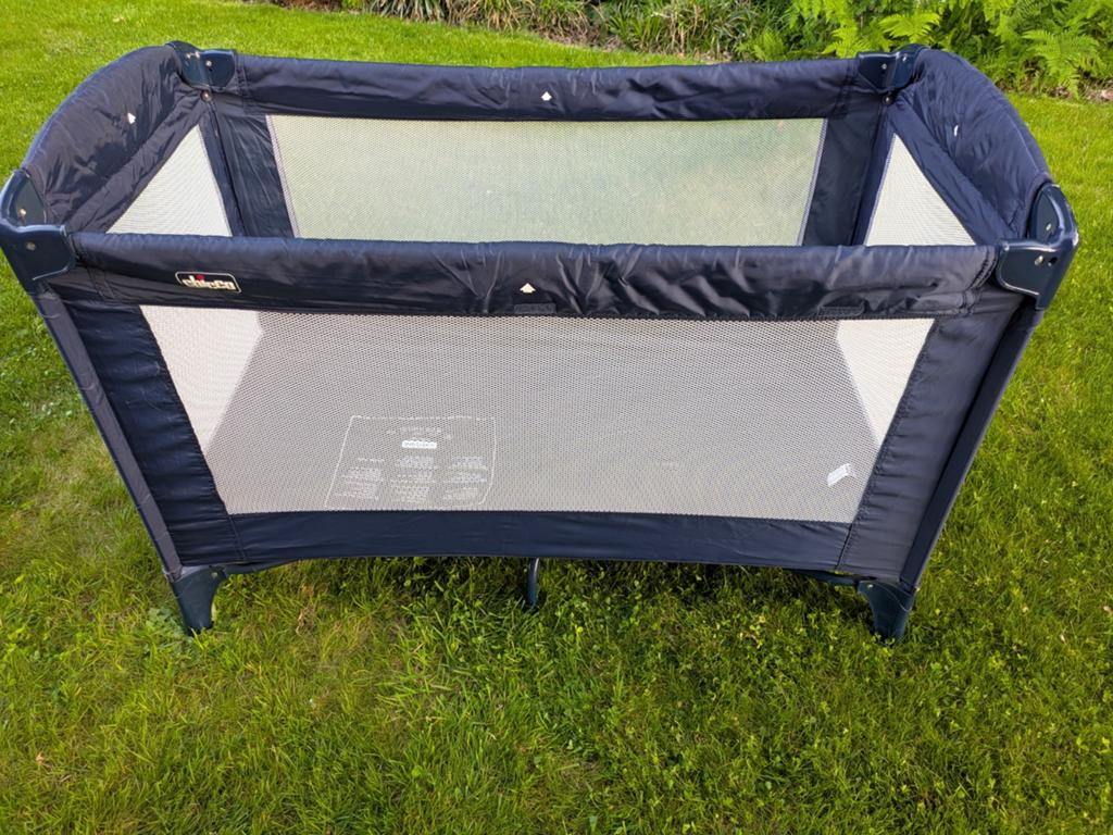 Chicco Campingbedje/Reisbedje - Compact en Draagbaar, Kinderen en Baby's, Ophalen, Zo goed als nieuw, Rechthoekig