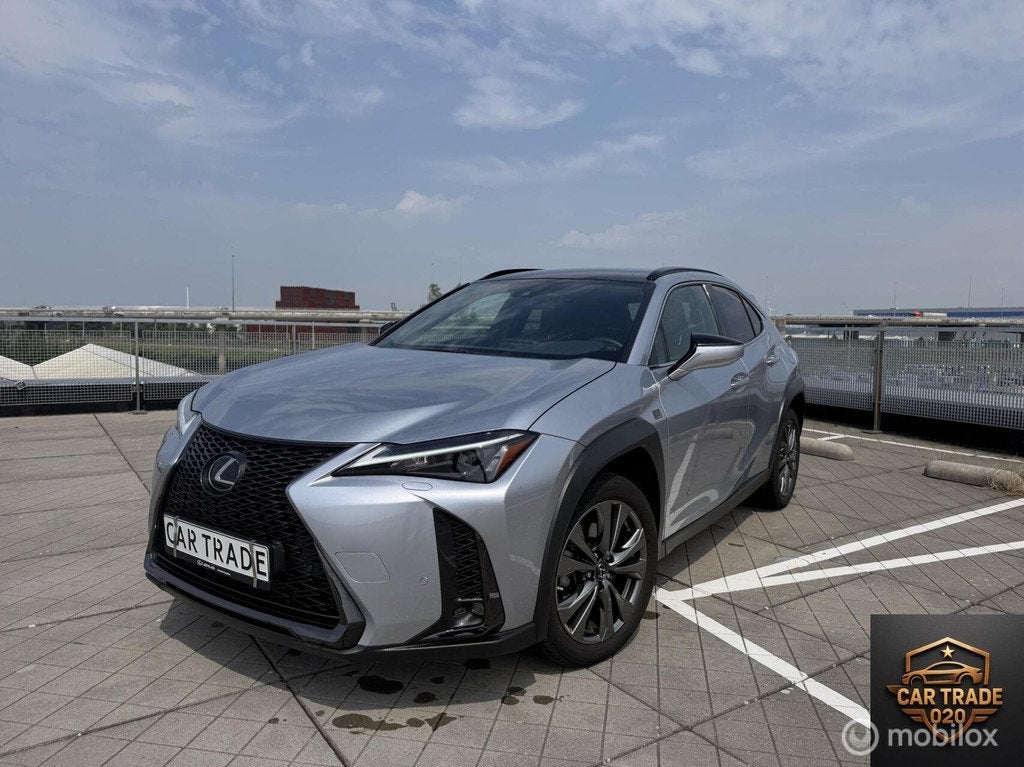 Lexus UX 250h F Sport Line Leder|Carplay|Led, Auto's, Lexus, Automatische klimaatregeling, Gebruikt, 4 cilinders, Bedrijf