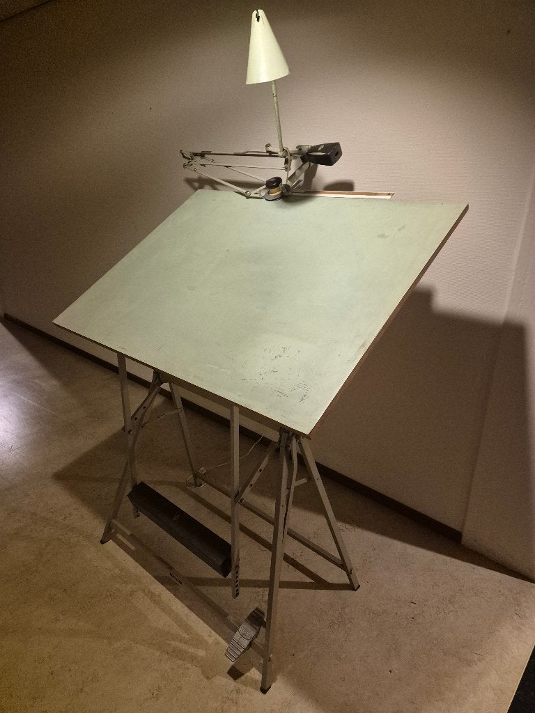 Rotanex-pool verstelbare tekentafel, Ophalen, Gebruikt, Minder dan 130 cm, Verlichting