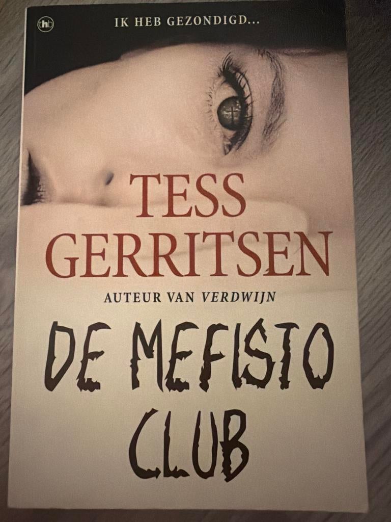 Tess Gerritsen - De Mefisto Club, Gelezen, Tess Gerritsen, Ophalen of Verzenden, Amerika
