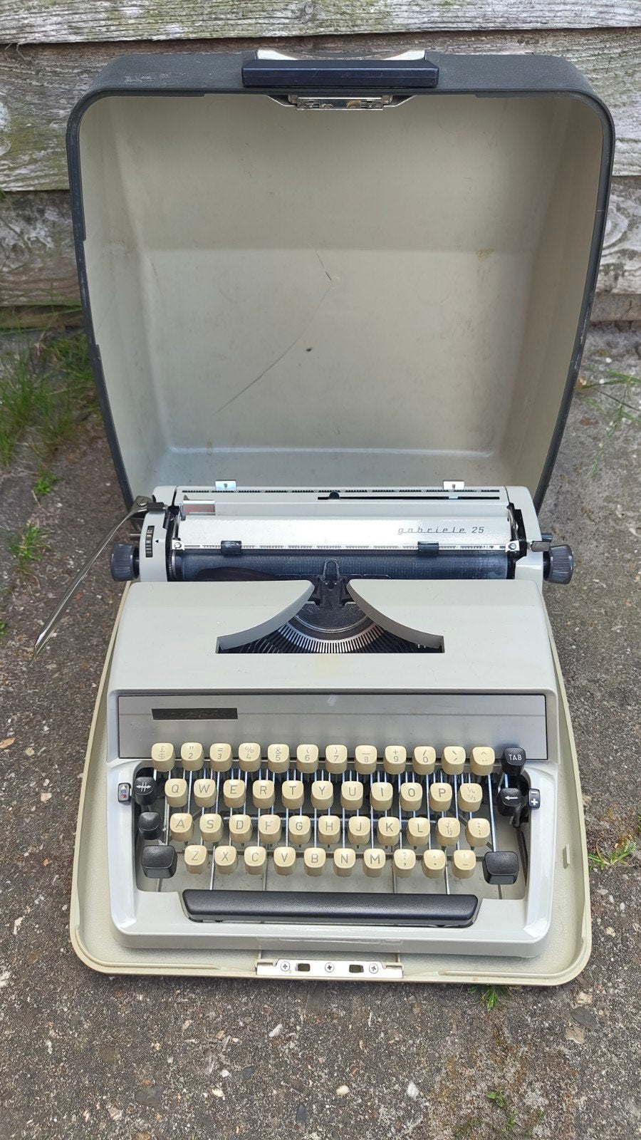 Vintage Gabriele 25 typemachine – werkend!, Diversen, Ophalen, Gebruikt