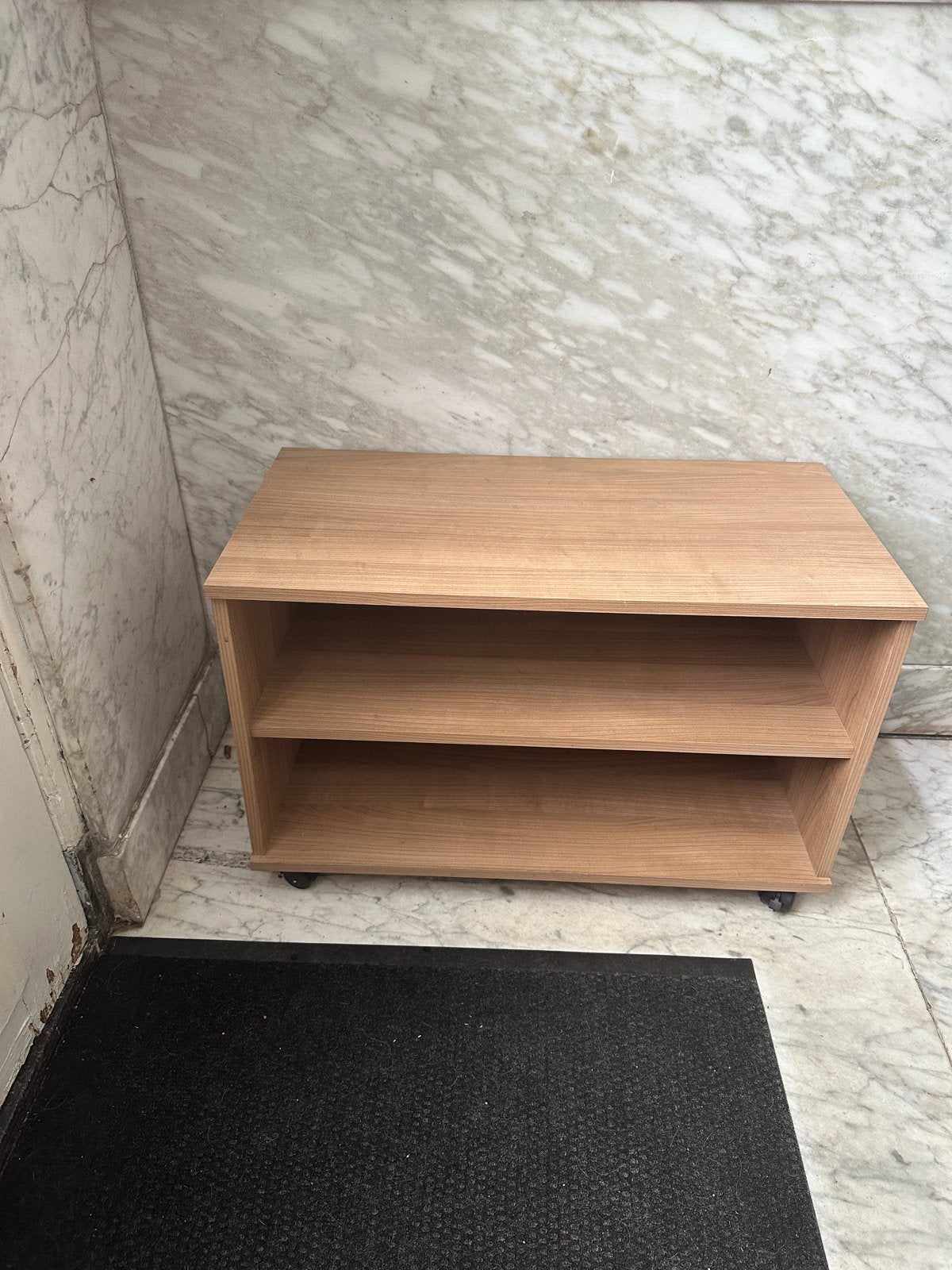 Houten kastje met 2 planken en wieltjes tv kastje, Ophalen, 25 tot 50 cm, 50 tot 100 cm, Minder dan 100 cm