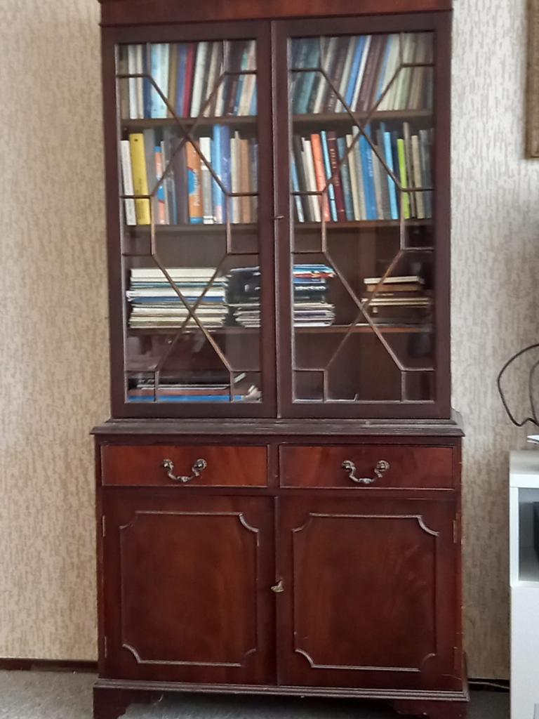 Prachtige Vitrinekast oude Engelse Style, Huis en Inrichting, Kasten | Vitrinekasten, Ophalen, 50 tot 100 cm, Zo goed als nieuw