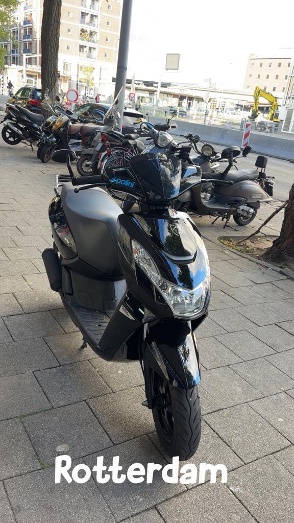 Peugeot kisbee 50cc 4T Brom   ( kijk bio ), Ophalen of Verzenden, Zo goed als nieuw, Benzine, Overige modellen