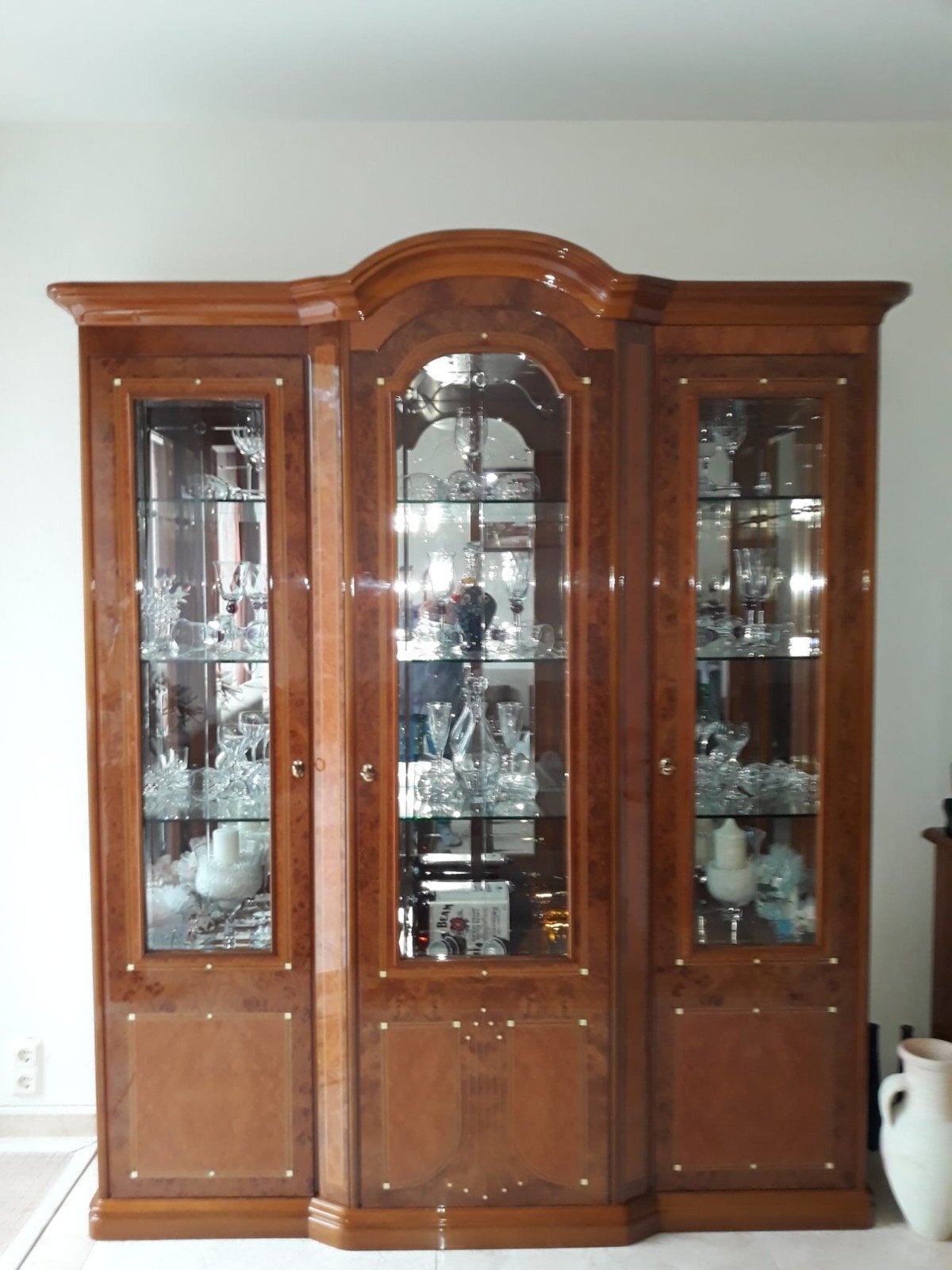 Vintage Wortelnoot vitrinekast., Ophalen of Verzenden, 25 tot 50 cm, 50 tot 100 cm, 150 tot 200 cm