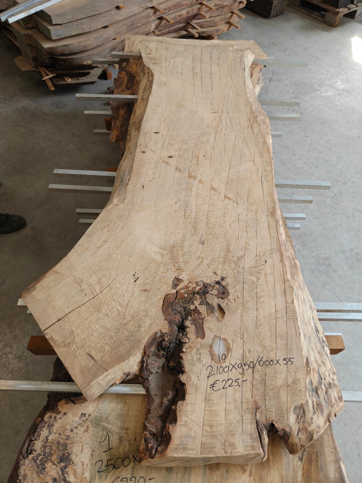 Kastanje Boomstam bladen. gedroogde boomstamtafel bladen., Doe-het-zelf en Verbouw, Ophalen, Plank, 50 mm of meer, Minder dan 200 cm
