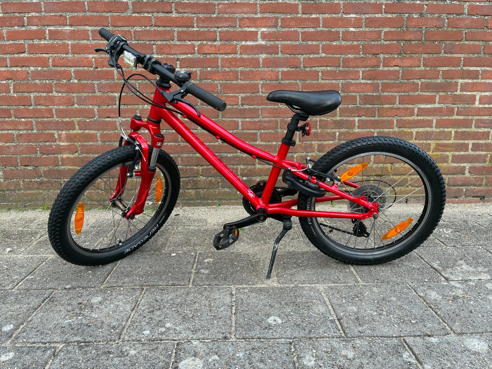 Specialized Hotrock 20 inch Mountainbike, Fietsen en Brommers, Hardtail, Velgrem, Zo goed als nieuw, Ophalen