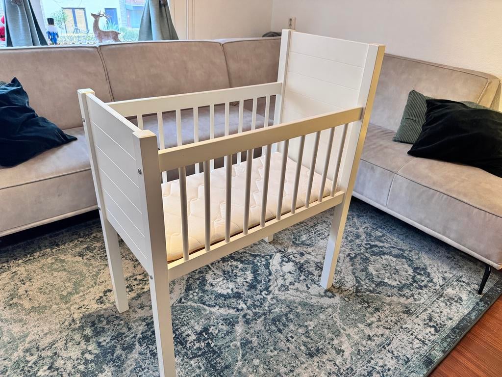 Babywiegje met aerosleep matras, Huis en Inrichting, Slaapkamer | Bedden, Ophalen of Verzenden, Zo goed als nieuw
