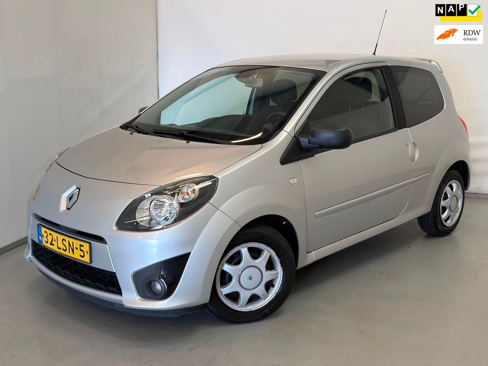 Renault Twingo 1.2-16V Dynamique / NL-auto / Cruise / Airco, 839 kg, Twingo, Gebruikt, 4 cilinders