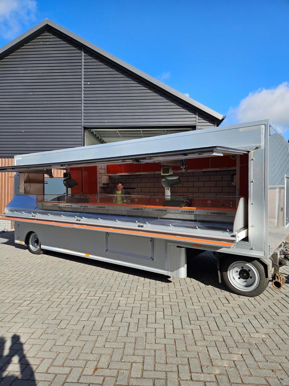 Verkoopwagen en bus. In zeer goede staat . Unieke kans!!!, Verzenden