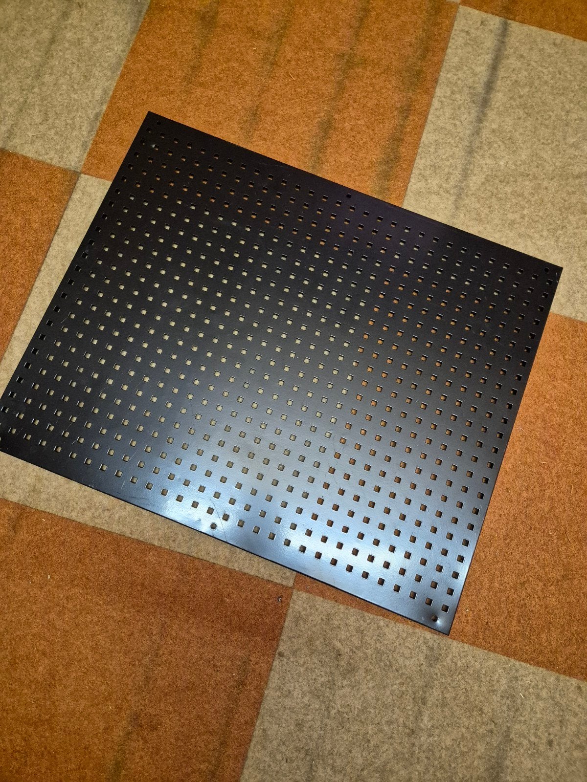 45 x 55 Zwart geperforeerd metalen paneel - Nieuwstaat, Zwart, Ophalen of Verzenden, Zo goed als nieuw, Metaal