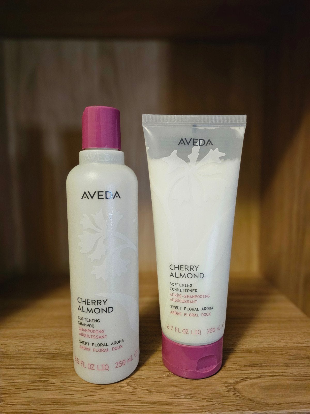 Aveda - Cherry Almond Shampoo + Conditioner | Retail €55, Ophalen of Verzenden, Nieuw, Shampoo of Conditioner
