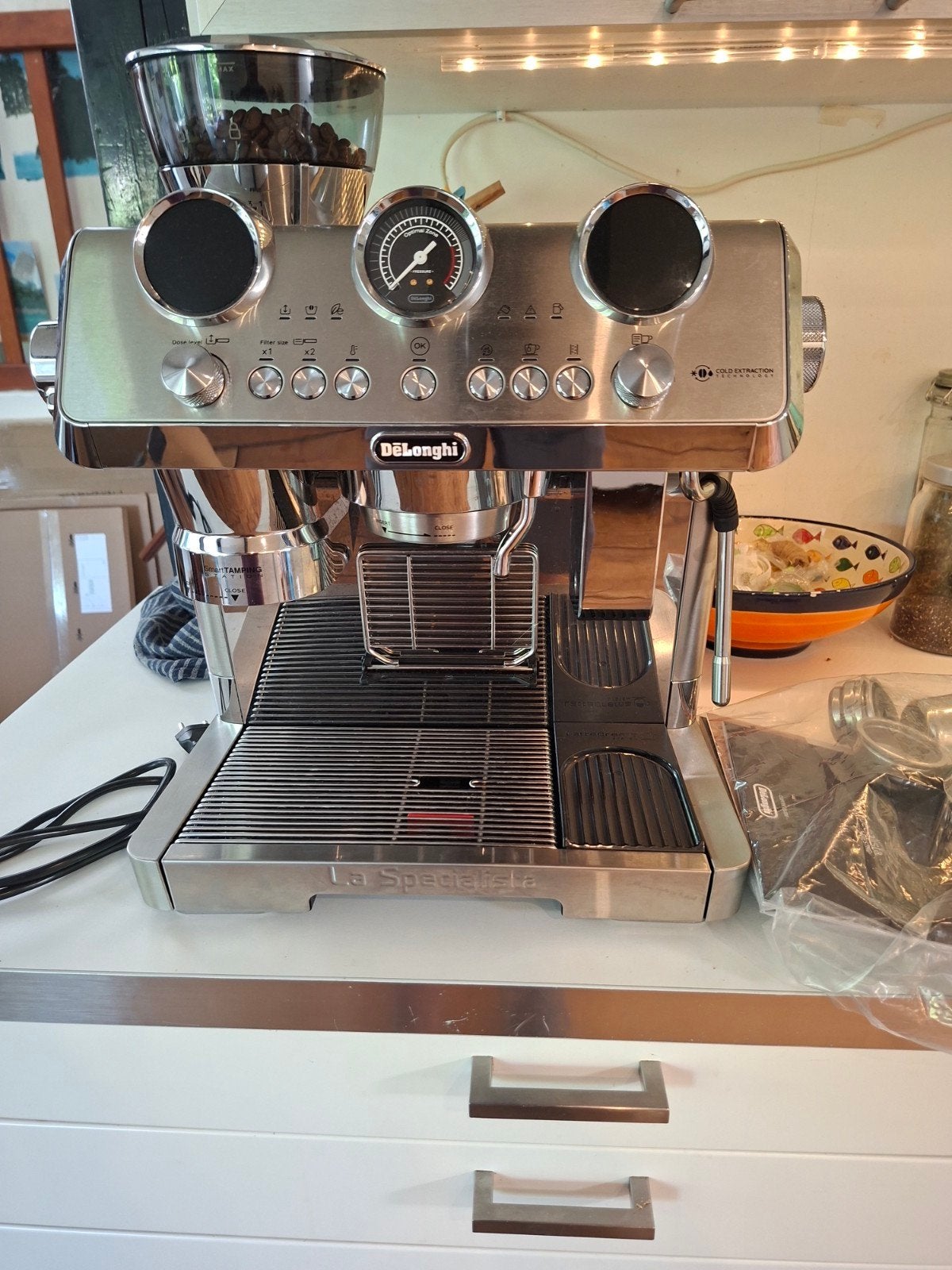 De'Longhi La Specialista Maestro espressomachine, Espresso apparaat, Ophalen of Verzenden, Zo goed als nieuw, 2 tot 4 kopjes
