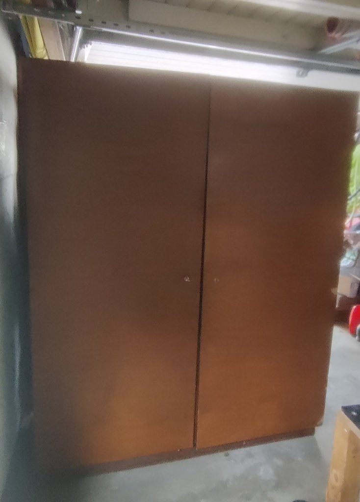 Grote houten kast uit klooster, Huis en Inrichting, Kasten | Kledingkasten, Ophalen, Met deur(en), Gebruikt, 100 tot 150 cm