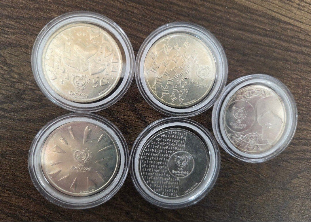 zilveren munten 8 euro 105,5 gram is totaal .500 zilver, Ophalen of Verzenden, Portugal, 5 euro, Zilver