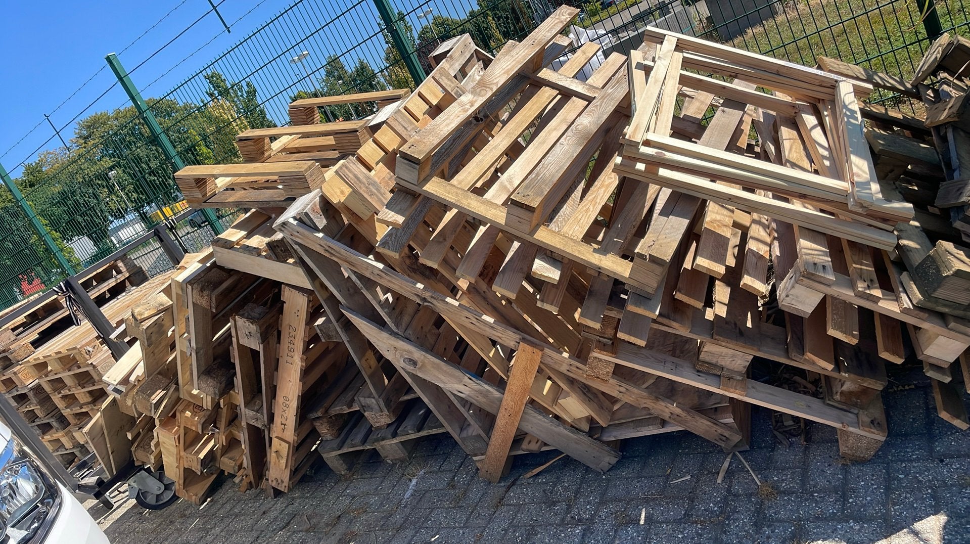Pallets afval hout gratis ophalen, Tuin en Terras, Haardhout, 6 m³ of meer, Ophalen, Overige houtsoorten