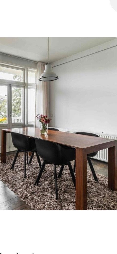 Uitschuifbare eettafel