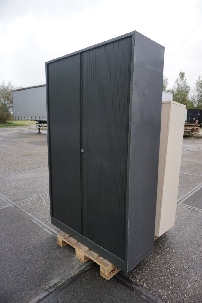 Ahrend archiefkast roldeurkast gereedschapskast garagekast, Huis en Inrichting, Kasten | Roldeurkasten en Archiefkasten, Niet ingevuld