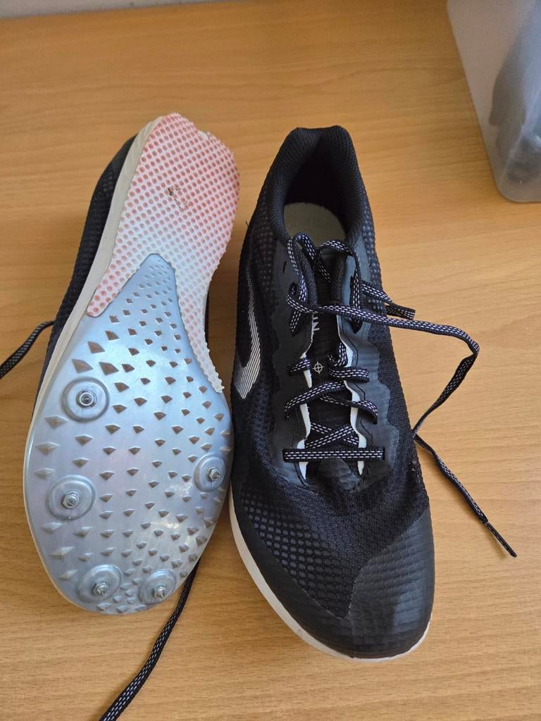 Kiprun hardloop spikes - zo goed als nieuw - maat 41, Sport en Fitness, Loopsport en Atletiek, Ophalen of Verzenden