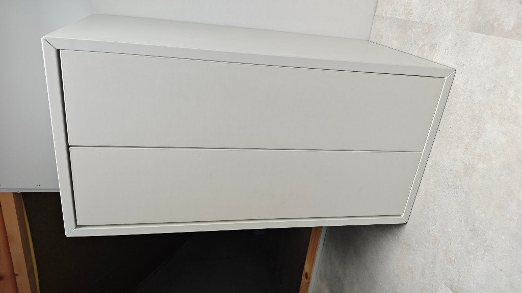IKEA EKET kast 2 lades 70x35x35 wit incl. wandrail, Huis en Inrichting, Ophalen of Verzenden, Zo goed als nieuw, Minder dan 150 cm