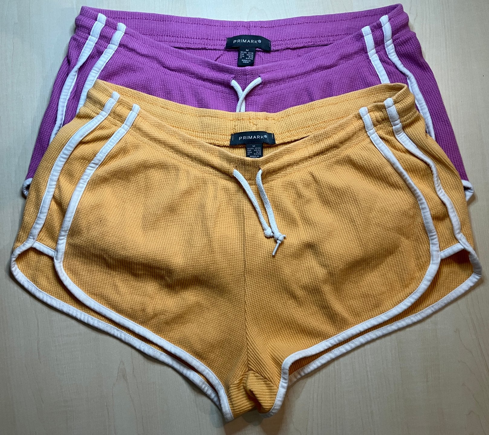 2 shorts, maat M, Primark, Ophalen of Verzenden, Zo goed als nieuw