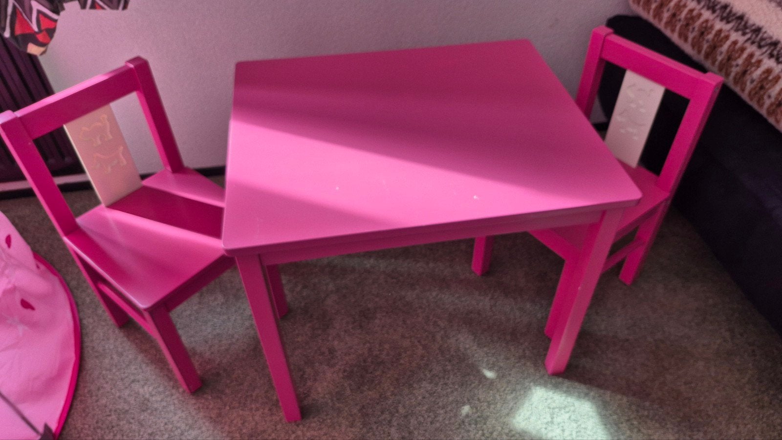 Roze kinderzitje met tafel en twee stoelen Ikea, Ophalen, Gebruikt, Tafel(s) en Stoel(en)